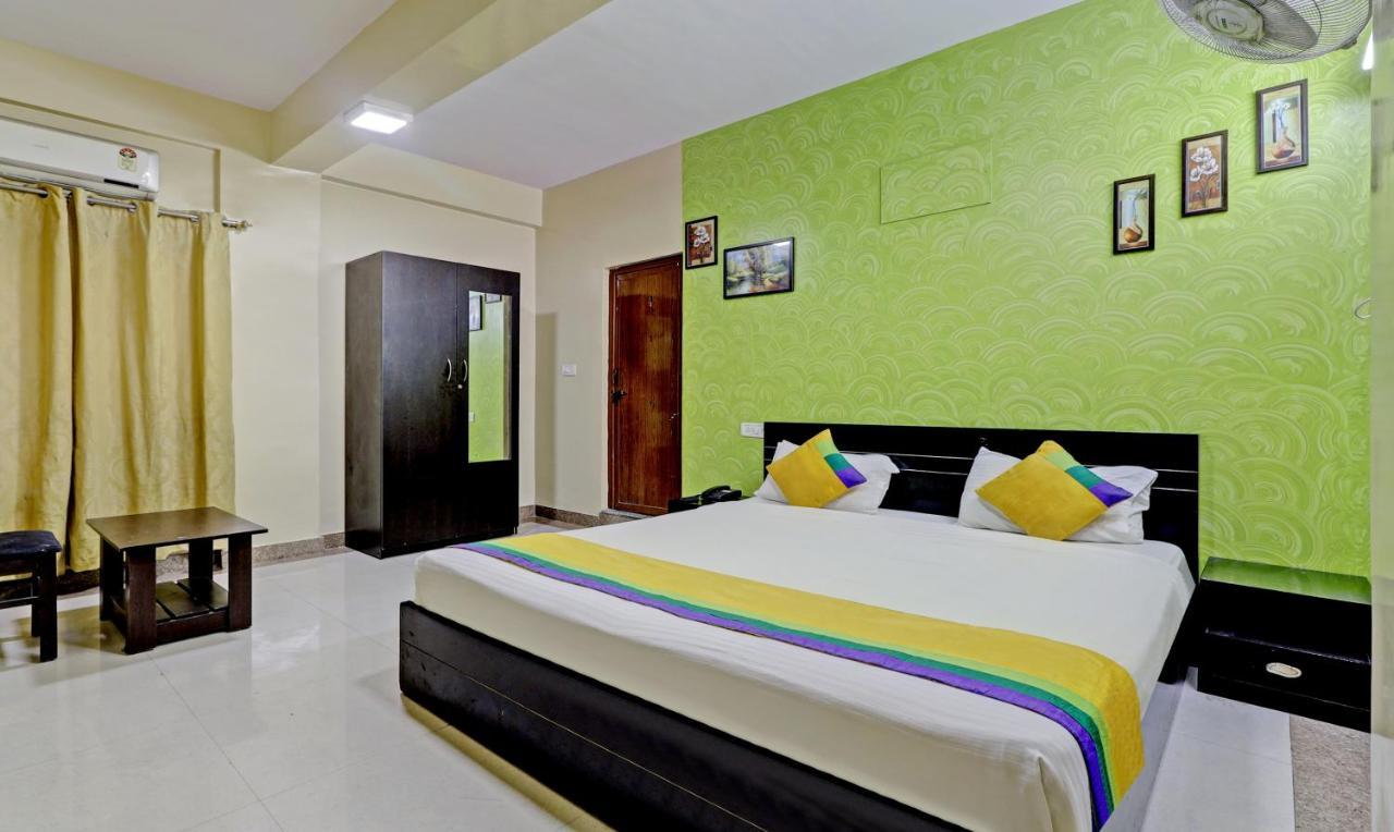 Itsy By Treebo - Palm Emirates Hotel Бангалор Екстериор снимка