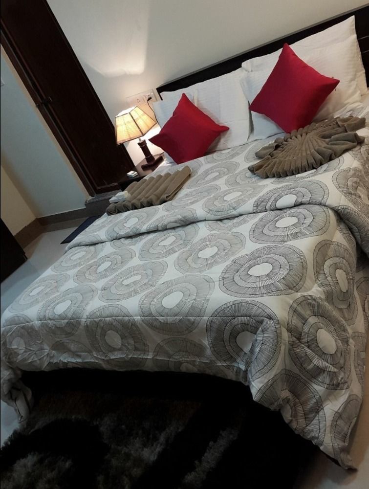 Itsy By Treebo - Palm Emirates Hotel Бангалор Екстериор снимка