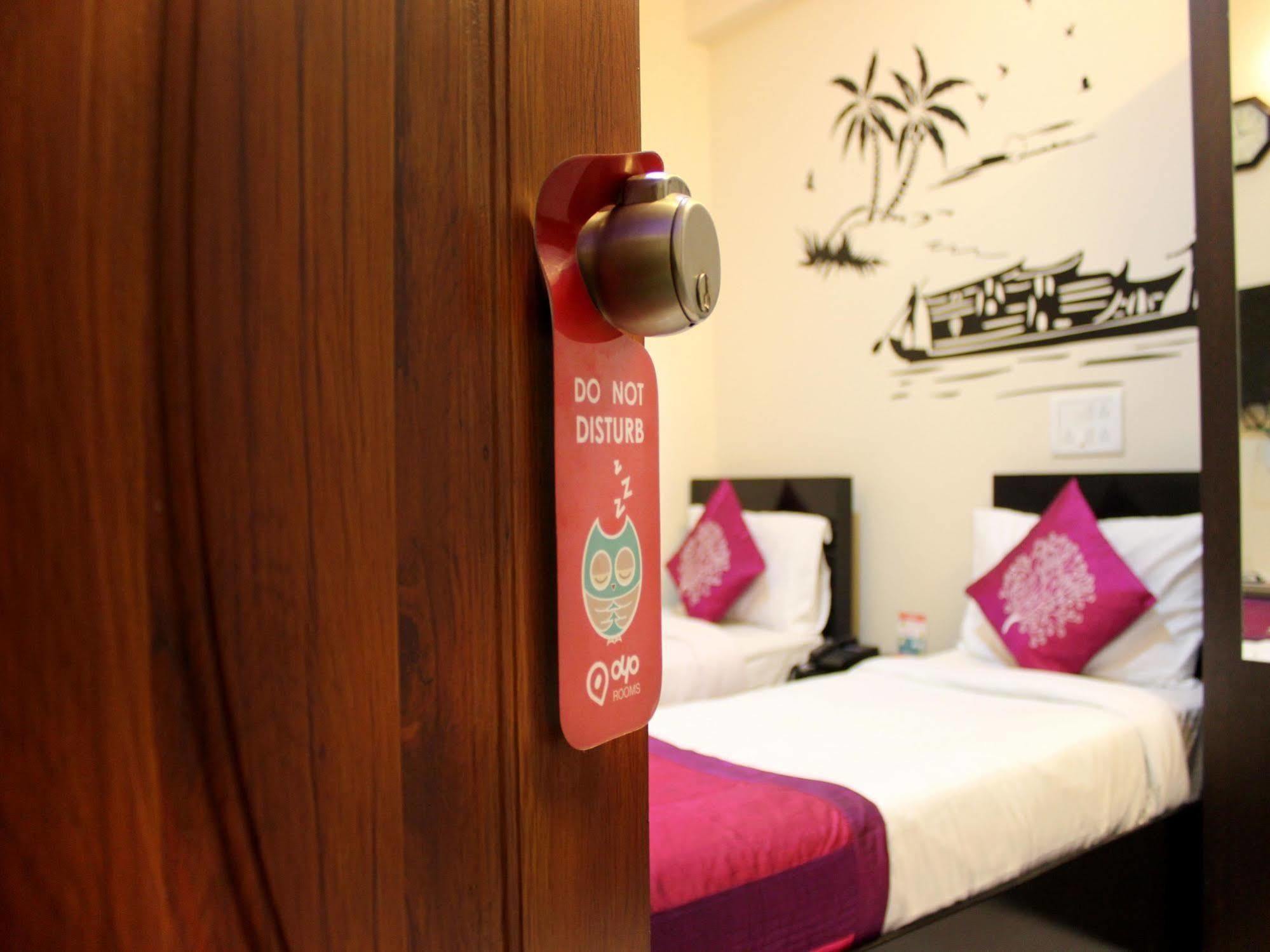 Itsy By Treebo - Palm Emirates Hotel Бангалор Екстериор снимка